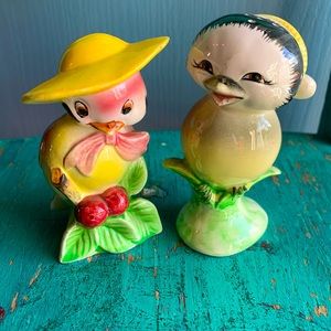 Vintage Bird salt and pepper shakers made in Japan 1950s